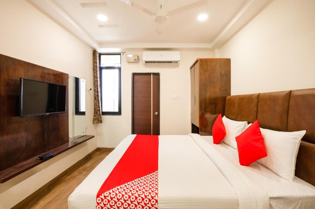 Oyo 71689 Hotel S Pride Indore Exteriör bild