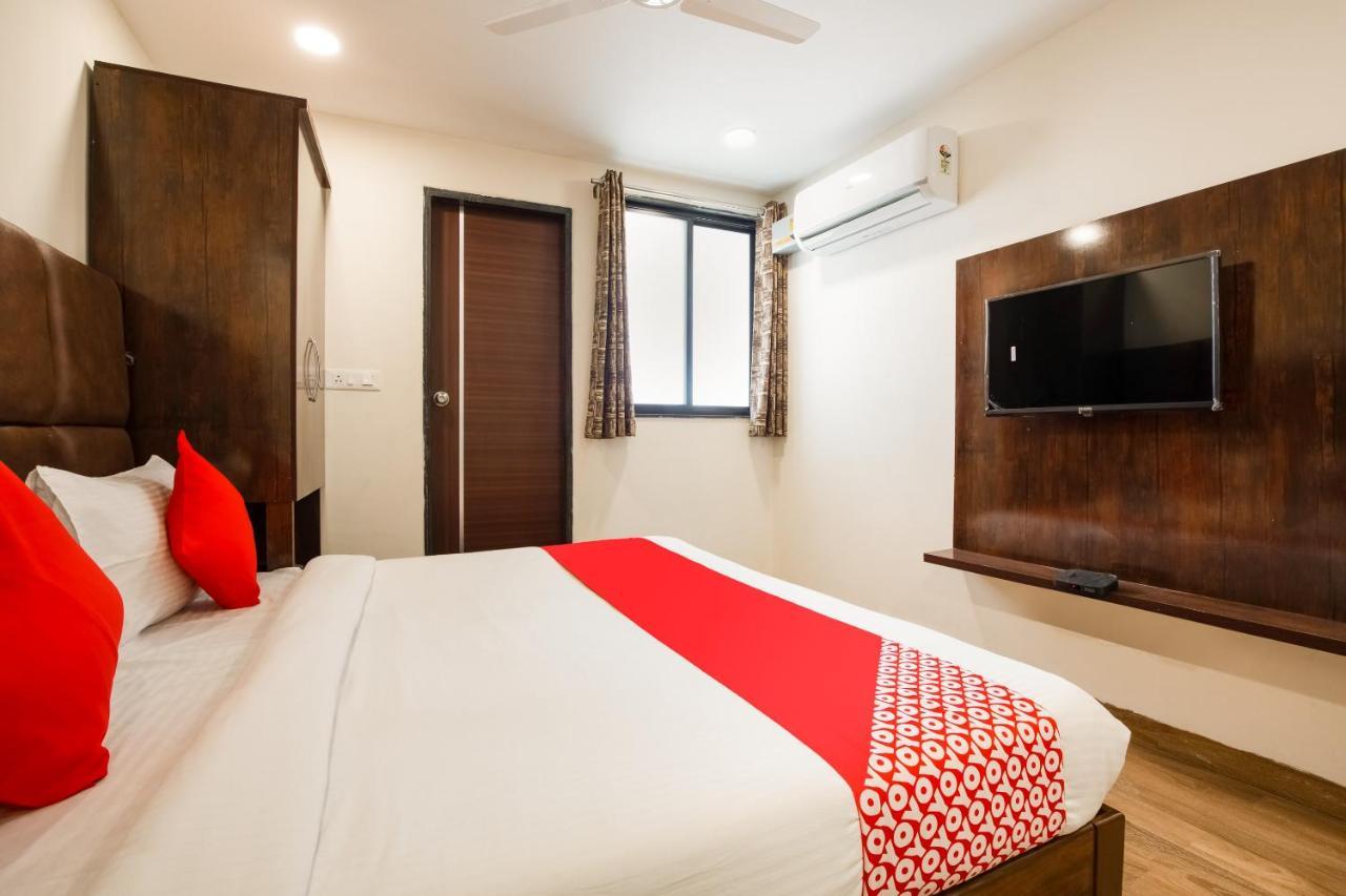 Oyo 71689 Hotel S Pride Indore Exteriör bild