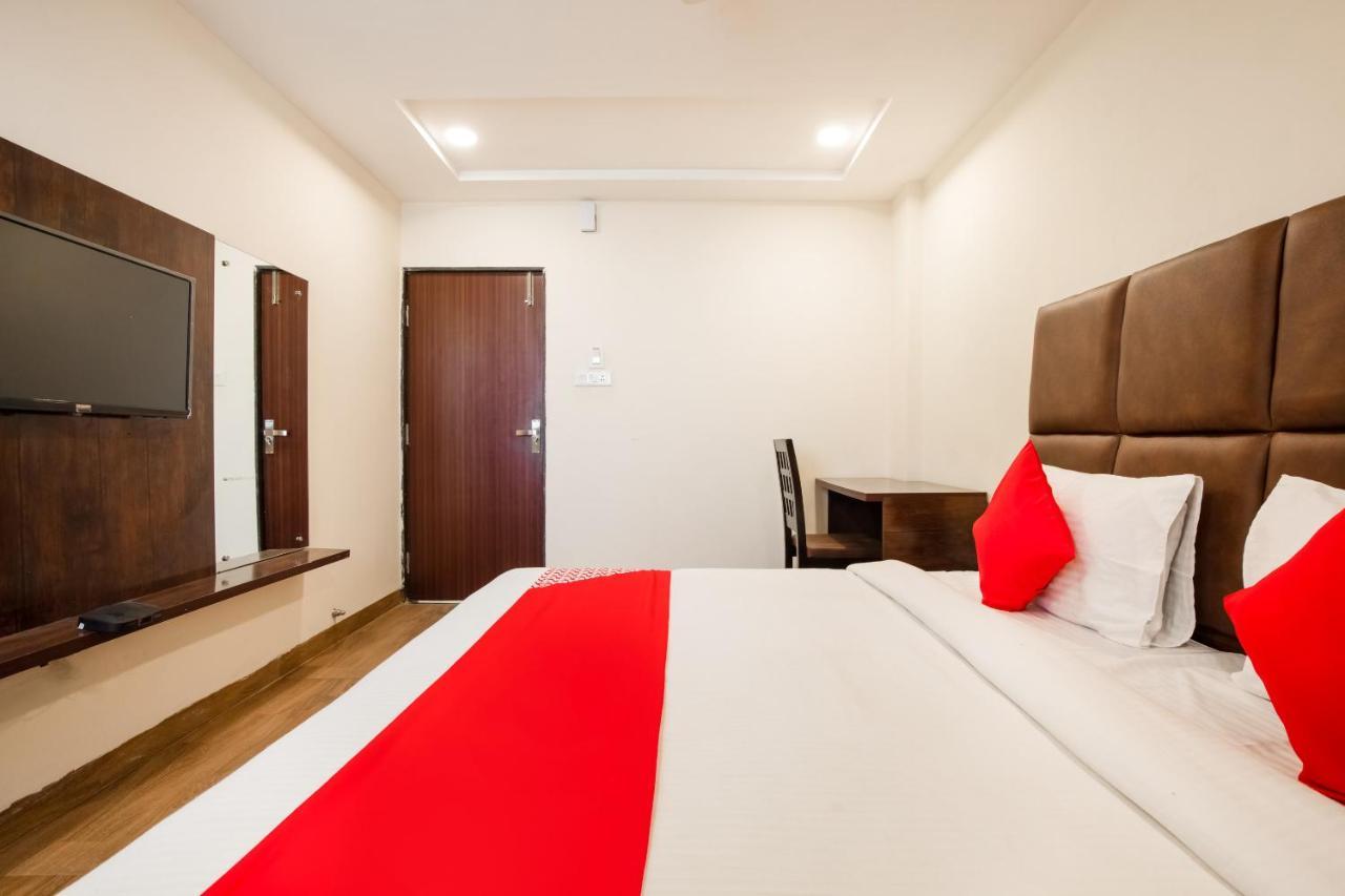 Oyo 71689 Hotel S Pride Indore Exteriör bild